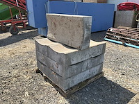 Betonnen waterafvoergoot (7x) - afbeelding 5 van  5