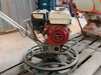 Betonpoliermachine - afbeelding 2 van  3