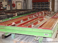 Betonproductietafel avermann rt, afmeting 2,46x9/500, bj 2011, totaal gewicht 15100kg - afbeelding 2 van  4