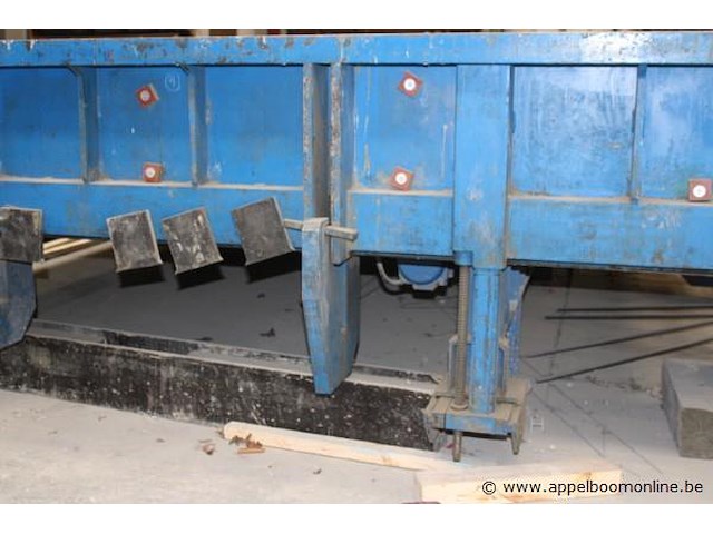 Betonproductietafel vollert-weckmann, afm plm 3,5x9, gew niet gekend - afbeelding 2 van  4