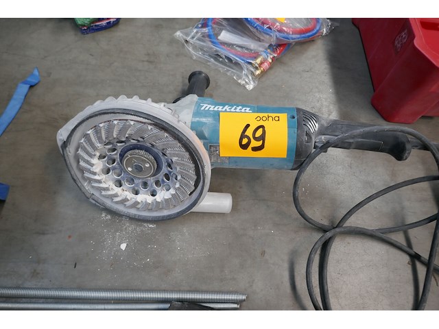 Betonschuurmachine makita - afbeelding 1 van  3
