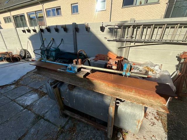 Betonstaal plooimachine - afbeelding 2 van  3