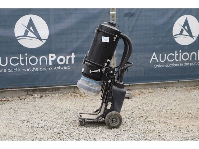Betonstofzuiger pullman ermator htc 26 d elektrisch - afbeelding 1 van  1
