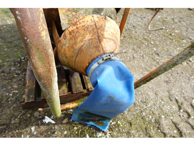 Betonstorter - afbeelding 4 van  5