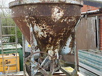Betonstorter - afbeelding 1 van  5