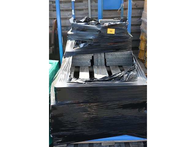 Betontegels - afbeelding 1 van  4