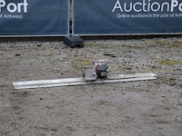 Betontrilbalk benzine - afbeelding 1 van  1