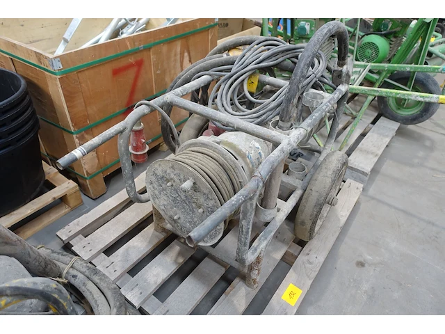 Betonvibrator - afbeelding 2 van  6