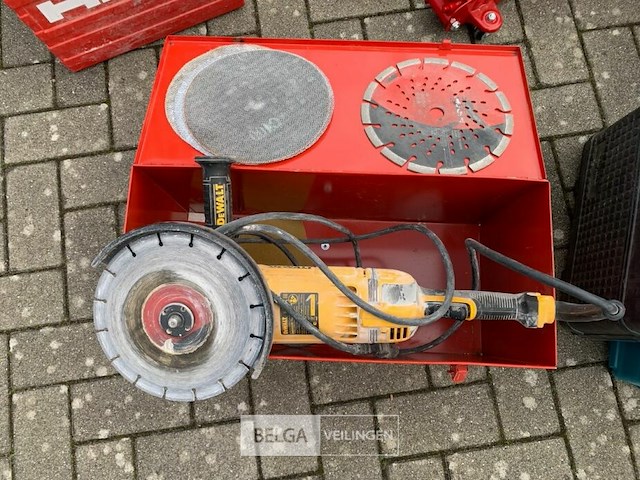 Betonzaag dewalt - afbeelding 1 van  4