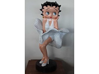 Betty boop - white dress - beeld - afbeelding 2 van  2