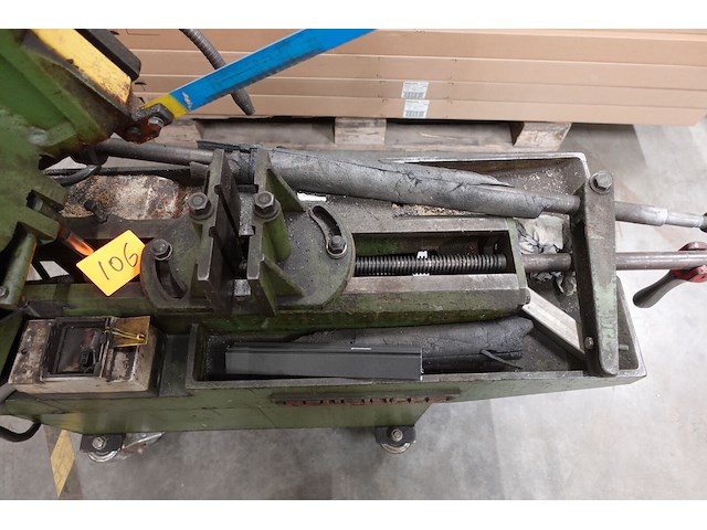 Beugelzaagmachine behringer - afbeelding 4 van  7
