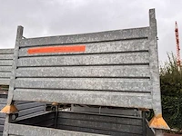 Bevestiging/leuninghouder - voor rand beveiliging (draadstangen) in metalen bak - bouw- en bevestigingsmateriaal (23x) - afbeelding 2 van  3