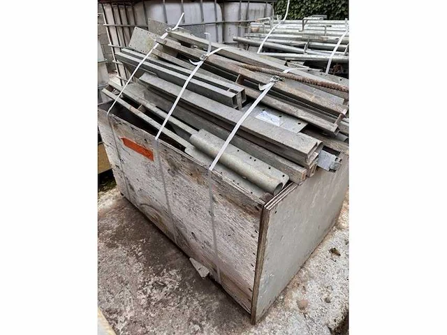 Bevestiging/leuninghouder - voor randbeveiliging (draadstangen) - bouw- en bevestigingsmateriaal (25x) - afbeelding 1 van  2