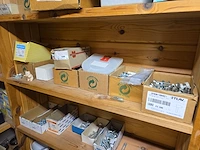 Bevestigings en montagemateriaal - afbeelding 21 van  25