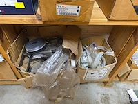 Bevestigings en montagemateriaal - afbeelding 24 van  25