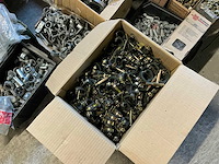 Bevestigingsmateriaal - afbeelding 7 van  16