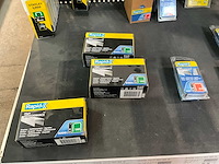 Bevestigingsmaterialen, handzagen en batterijen - afbeelding 3 van  34