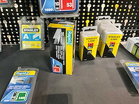 Bevestigingsmaterialen, handzagen en batterijen - afbeelding 5 van  34