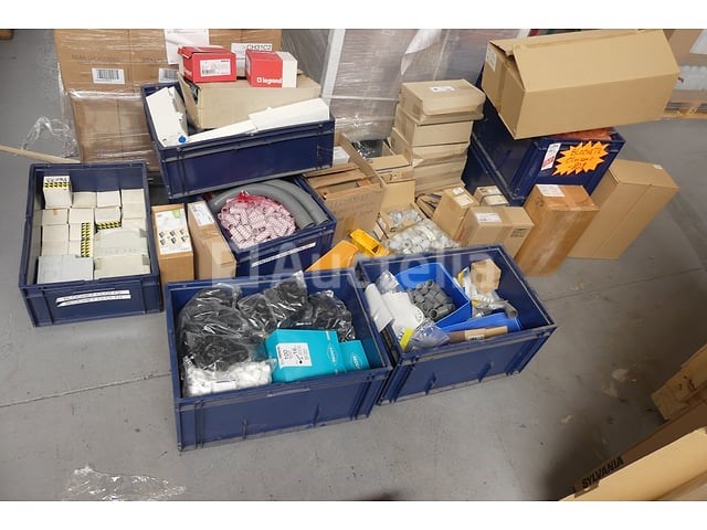 Bevestigingsmiddelen en elektrische apparatuur - afbeelding 20 van  37