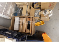 Bevestigingsmiddelen en elektrische apparatuur - afbeelding 32 van  37
