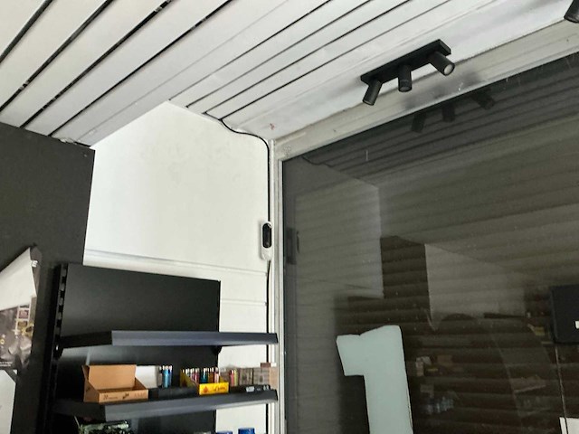 Bewakingscamera, bevestigd aan wand (3x) - afbeelding 3 van  3