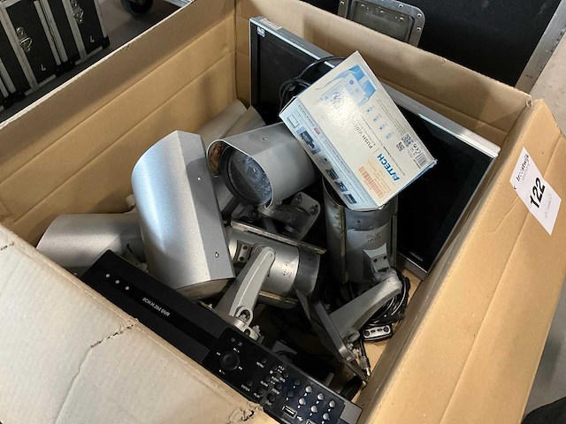 Bewakingscamera set - afbeelding 1 van  3