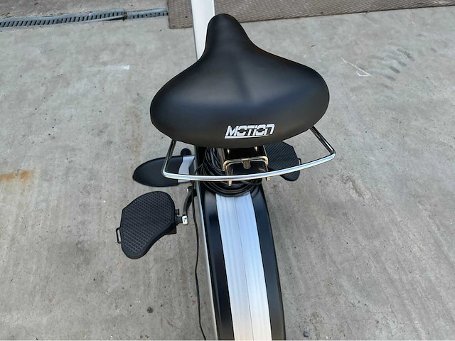 Bewegings-zittende fiets - afbeelding 6 van  8