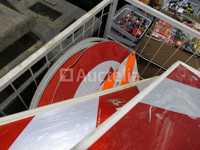 Bewegwijzering op de bouwplaats - afbeelding 2 van  10