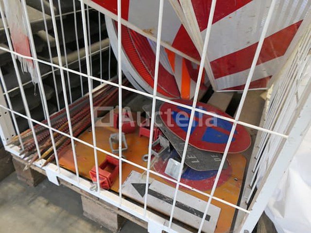 Bewegwijzering op de bouwplaats - afbeelding 4 van  10