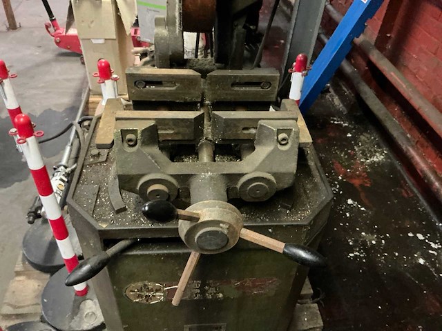 Bewo 315/lt afkortcirkelzaagmachine - afbeelding 3 van  5