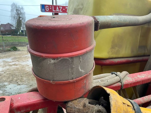 Beyne 18m veldspuit - afbeelding 12 van  15