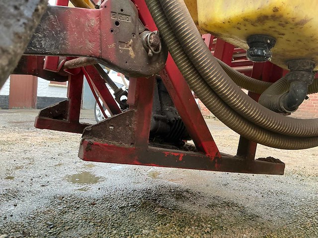 Beyne 18m veldspuit - afbeelding 8 van  15