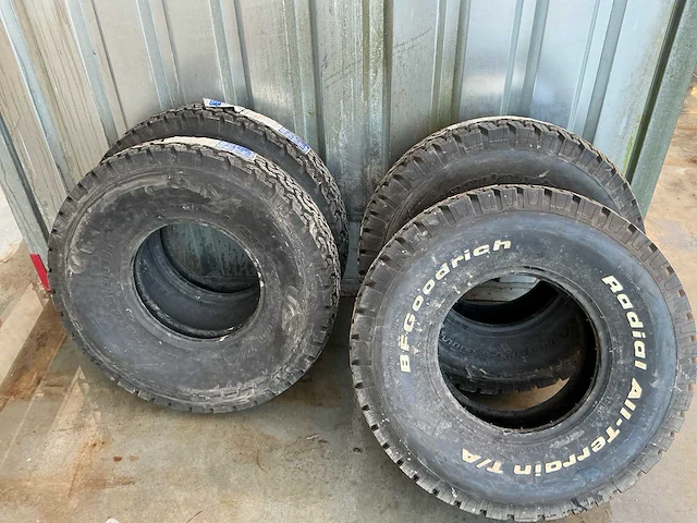 Bf goodrich radial all-terrain t/a autoband - afbeelding 2 van  4