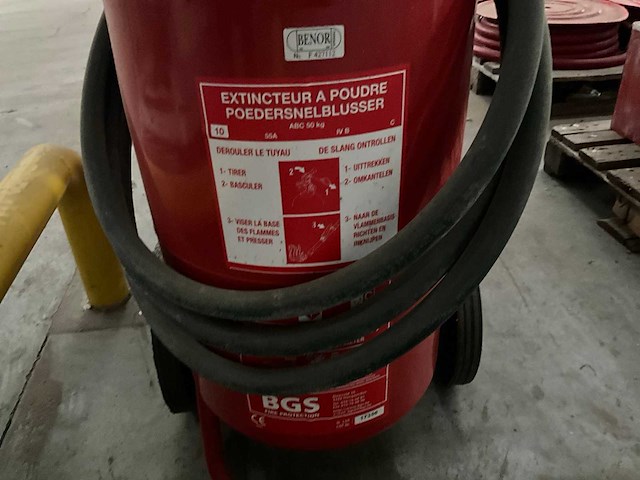 Bgs 50kg poedersnelblusser - afbeelding 3 van  3