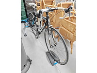 Bianchi - wielrennen: koersfiets met rolsysteem tacx - afbeelding 1 van  5