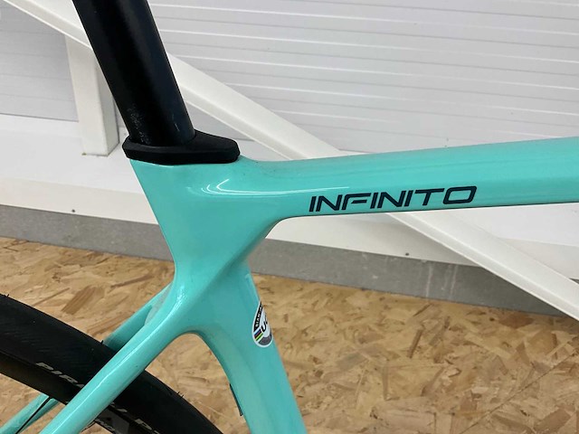Bianchi infinito racefiets - afbeelding 9 van  10