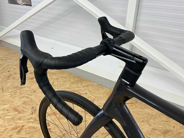 Bianchi infinito ultegra d12 racefiets - afbeelding 2 van  11