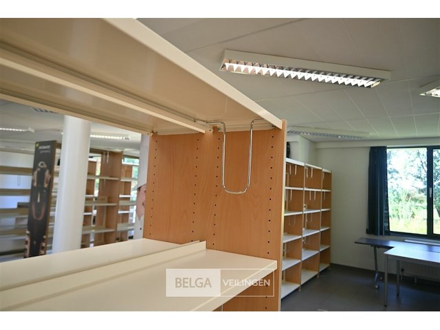 Bibliotheekrek op wielen - afbeelding 3 van  5