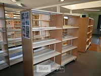Bibliotheekrek op wielen - afbeelding 3 van  6
