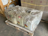 Bidons met inhoud - afbeelding 1 van  5