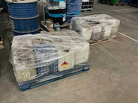 Bidons met inhoud - afbeelding 3 van  5