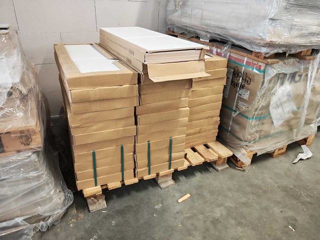 Bien glans wit wandtegel 30x90 cm 62,91 m² - afbeelding 7 van  7