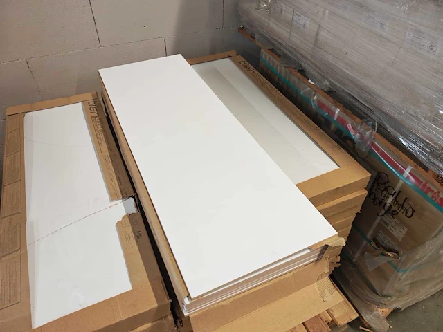 Bien glans wit wandtegel 30x90 cm 62,91 m² - afbeelding 6 van  7