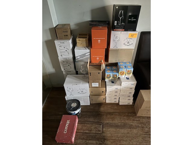 Bier-, frisdrank-, wijn- en coctailglazen - afbeelding 6 van  27