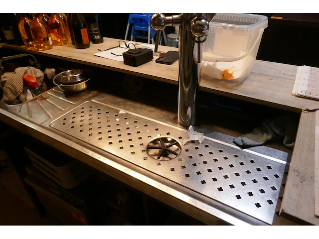 Biertapinstallatie met ondergebouwde koeling - afbeelding 4 van  5