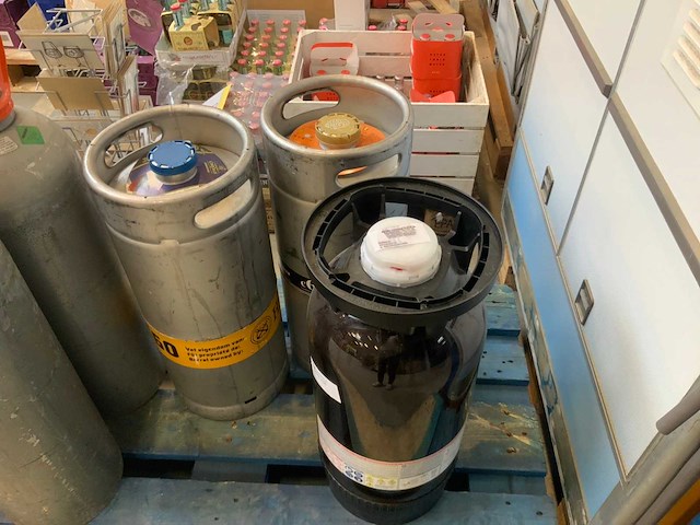 Biervat (9x) - afbeelding 2 van  4