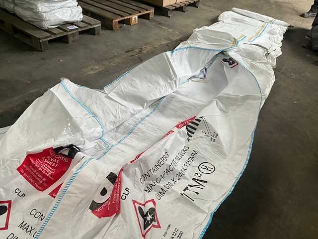 Bigbag van 17 m3 voor container - afbeelding 3 van  5