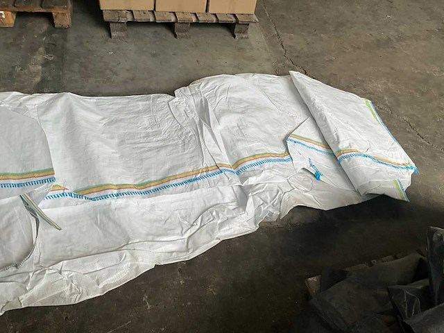 Bigbag van 17 m3 voor container - afbeelding 4 van  5