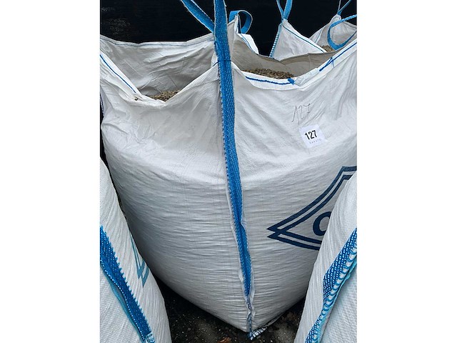 Bigbags inhoudende grind (2x) - afbeelding 3 van  3