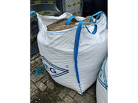 Bigbags inhoudende grind (2x) - afbeelding 4 van  5